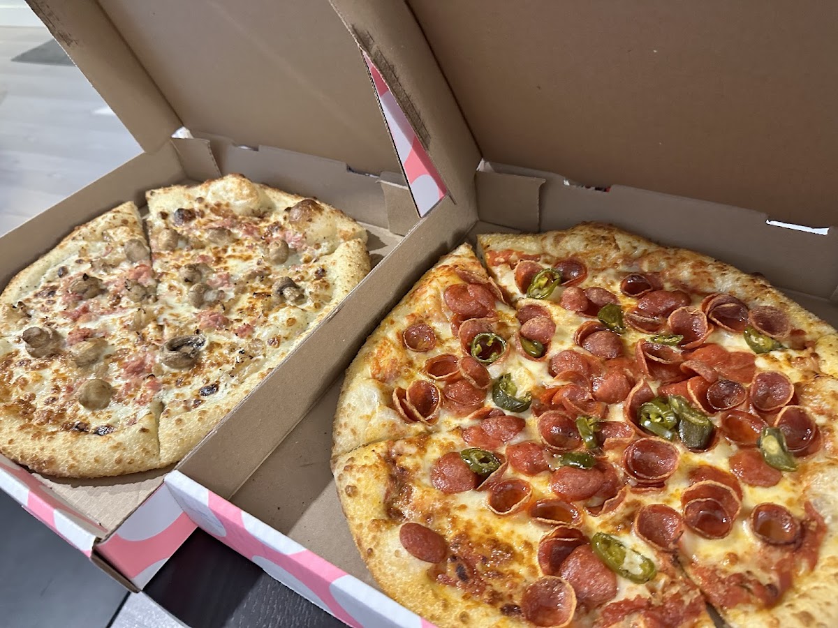 Blondies Pizza Ossington Photos 2